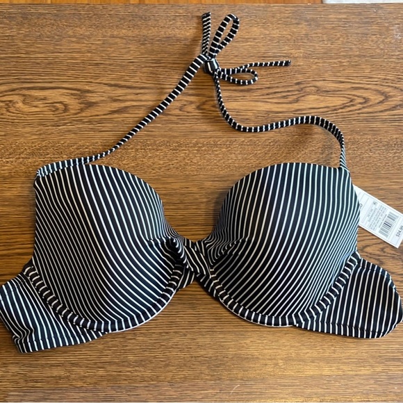Striped Bikini Set - Picture 2 of 6